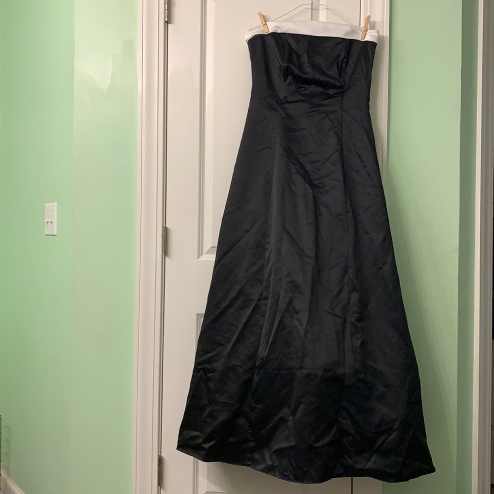 Urban Girl Nites Dress with Black Sash $20 Size 11/12